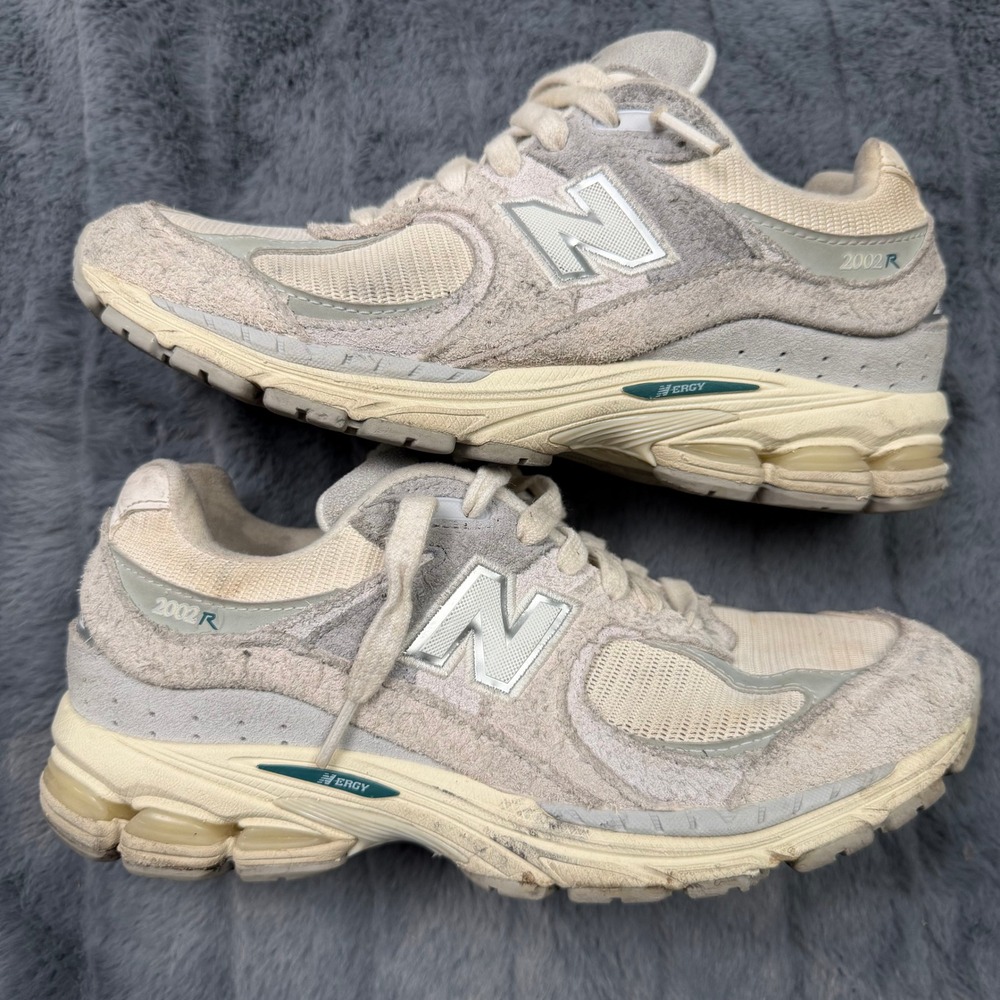 New Balance 2002R Concrete Grey Suede Mesh Sneakers M2002REK Womens 7 Mens 5.5